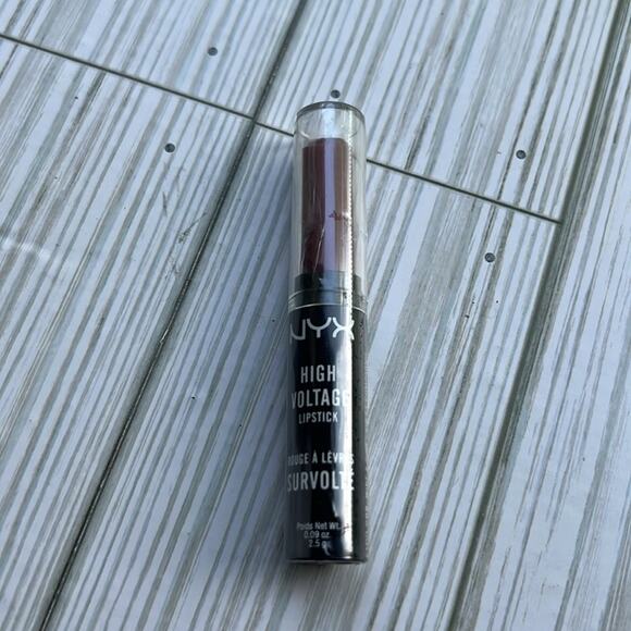 NYX  Makeup Beauty High Voltage Wine and Dine Lipstick - Picture 6 of 6